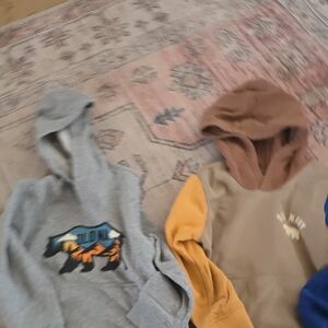Old Navy Boys 5T Hoodies